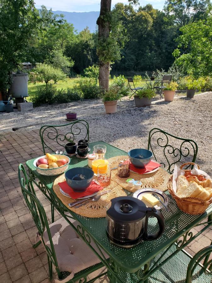Chez Karine Bed and Breakfast Ceyzerieu Εξωτερικό φωτογραφία