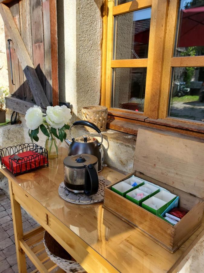 Chez Karine Bed and Breakfast Ceyzerieu Εξωτερικό φωτογραφία
