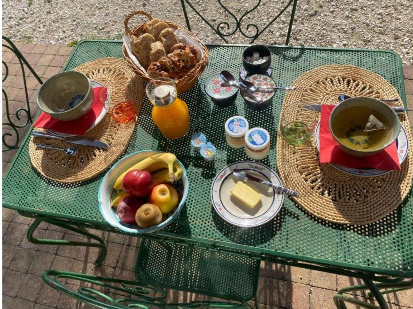 Chez Karine Bed and Breakfast Ceyzerieu Εξωτερικό φωτογραφία